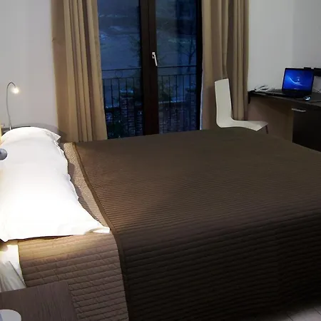 Monte San Giorgio 3*